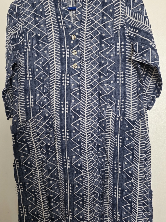 Dresses & Skirts - Women's Blue Geometric Print Button-Up Shirt